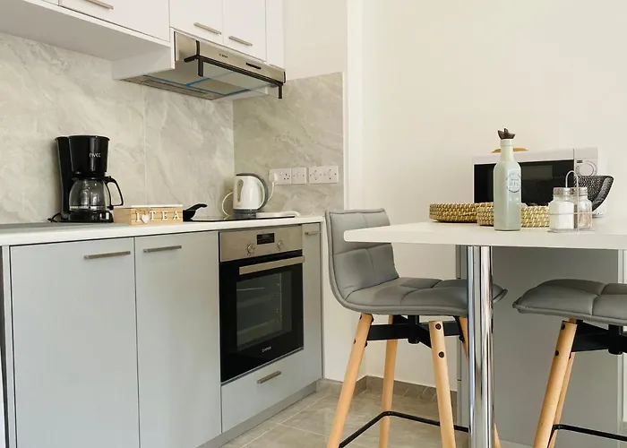 Pink Flamingo 1-br In Appartamento Larnaca