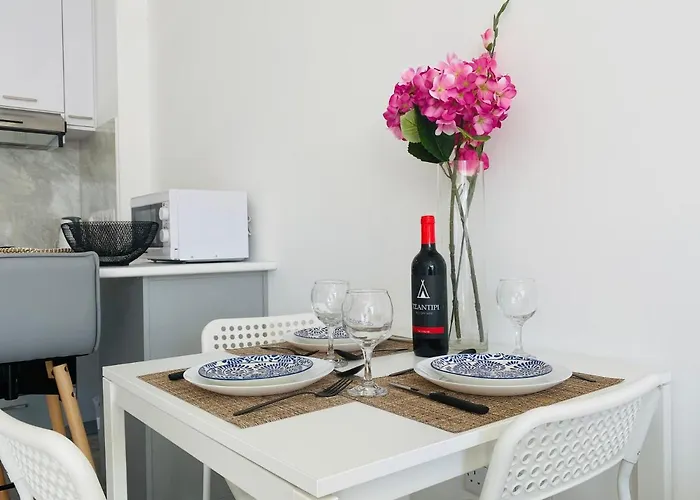 Pink Flamingo 1-br In *