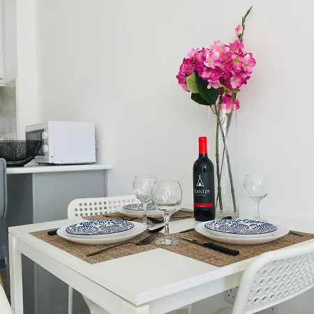 Pink Flamingo 1-br In *